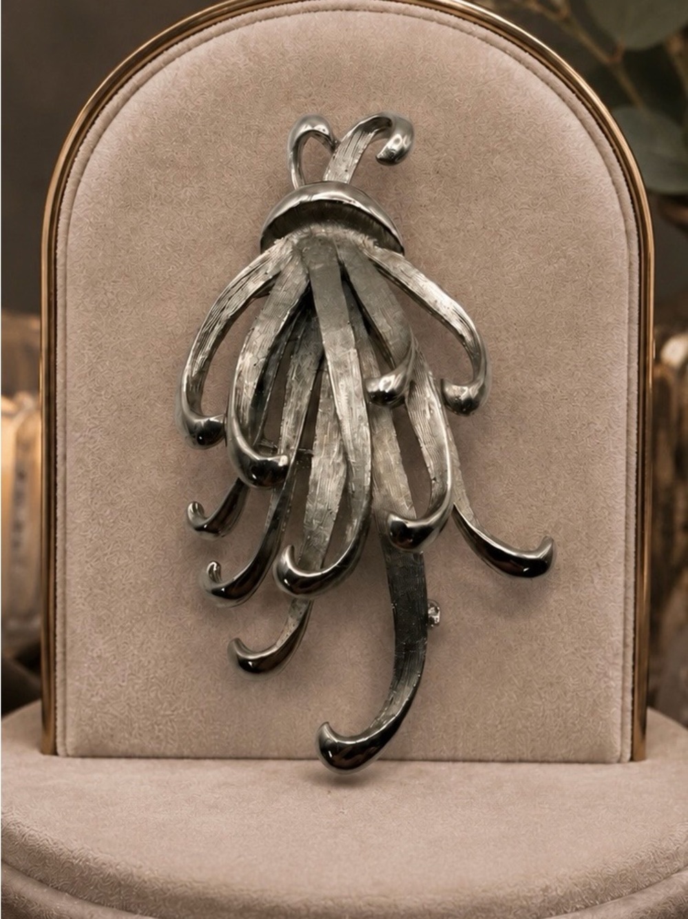 BSK Brooch Curved Leaf Figural Silver Tone Vintage Pin Signed 3”